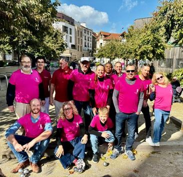 Photo de groupe de l'équipe Octobre Rose